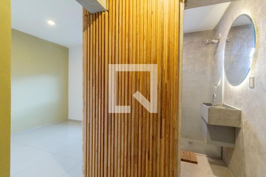 Banheiro de apartamento para alugar com 1 quarto, 27m² em Jardim Paulista, São Paulo
