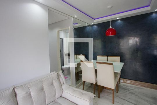 Sala de apartamento para alugar com 2 quartos, 48m² em Vila Maracanã, São Paulo