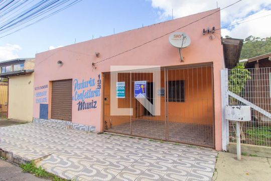 Fachada de casa para alugar com 2 quartos, 250m² em Parque dos Eucalíptos, Gravataí