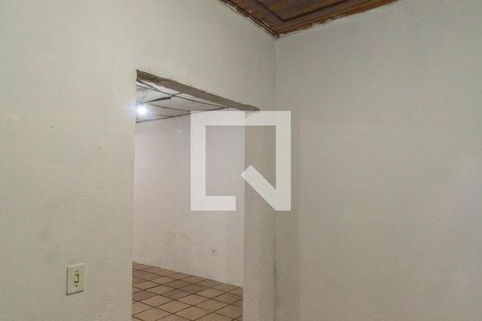 Quarto 2 de casa para alugar com 2 quartos, 250m² em Parque dos Eucalíptos, Gravataí