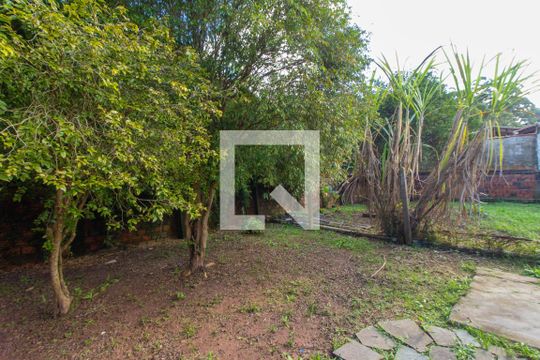 Quintal de casa para alugar com 2 quartos, 250m² em Parque dos Eucalíptos, Gravataí