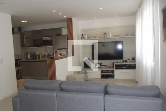 Sala de casa para alugar com 3 quartos, 179m² em Jacarepaguá, Rio de Janeiro