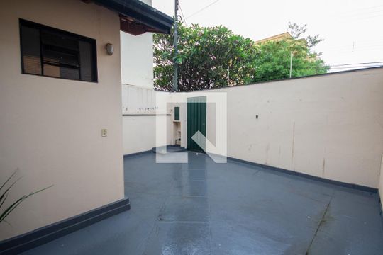 Quintal de casa para alugar com 4 quartos, 250m² em Jardim Sao Luiz, Ribeirão Preto