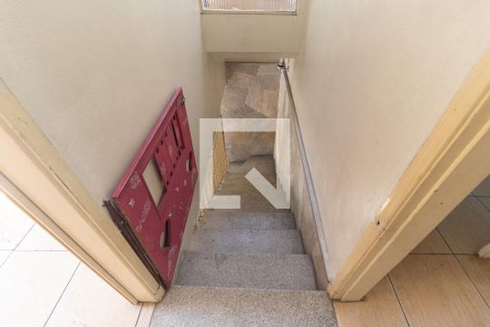 Escada de casa à venda com 3 quartos, 88m² em Ipiranga, São Paulo