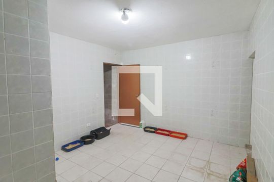 Sala / Cozinha de casa para alugar com 2 quartos, 170m² em Vila Sonia, São Paulo