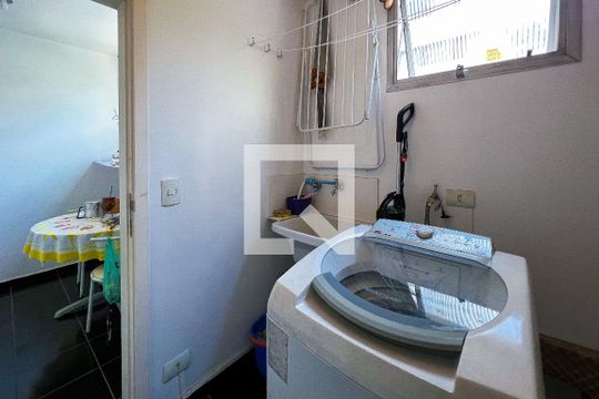 Quarto de Serviço de apartamento à venda com 2 quartos, 137m² em Vila Uberabinha, São Paulo