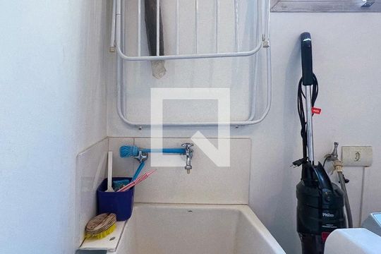 Quarto de Serviço de apartamento à venda com 2 quartos, 137m² em Vila Uberabinha, São Paulo
