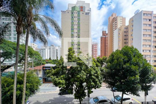 Vista de apartamento à venda com 2 quartos, 137m² em Vila Uberabinha, São Paulo