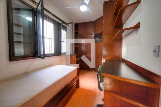 Casa à venda com 4 quartos, 150m² em Ipiranga, São Paulo