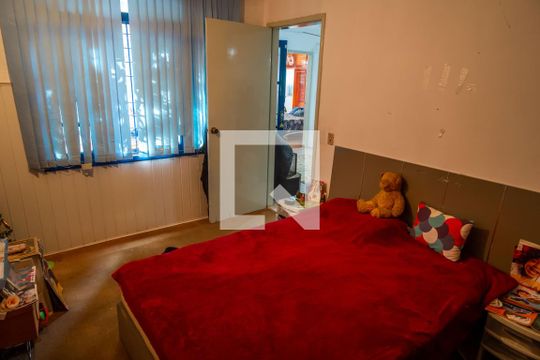 Quarto 2 de casa à venda com 4 quartos, 250m² em Espírito Santo, Porto Alegre