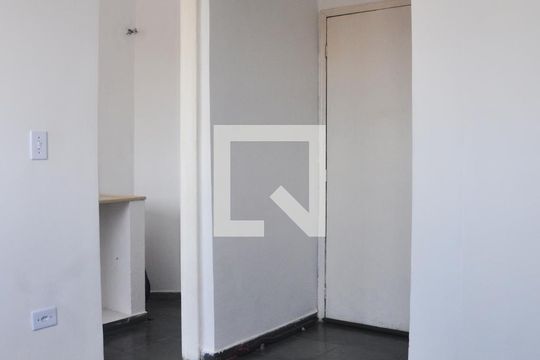 Sala de apartamento para alugar com 1 quarto, 30m² em Vila Pereira Barreto, São Paulo