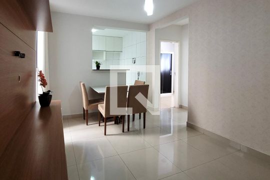 Apartamento à venda com 2 quartos, 46m² em Califórnia, Belo Horizonte