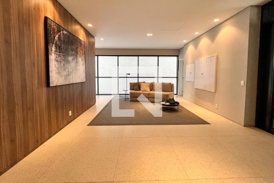 Hall de entrada de kitnet/studio para alugar com 1 quarto, 25m² em Perdizes, São Paulo