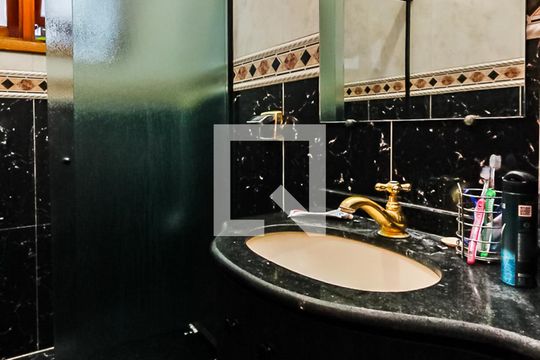 Banheiro do Quarto 1 - Suíte de casa à venda com 4 quartos, 245m² em Parada Inglesa, São Paulo