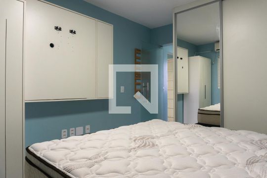 Quarto de casa à venda com 1 quarto, 69m² em Taquari, Brasília