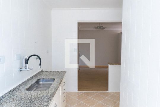 Cozinha de apartamento à venda com 2 quartos, 57m² em Parque Imperial, São Paulo