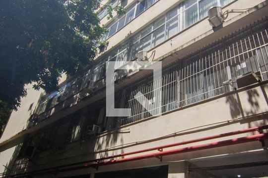 Fachada de apartamento para alugar com 2 quartos, 270m² em Copacabana, Rio de Janeiro