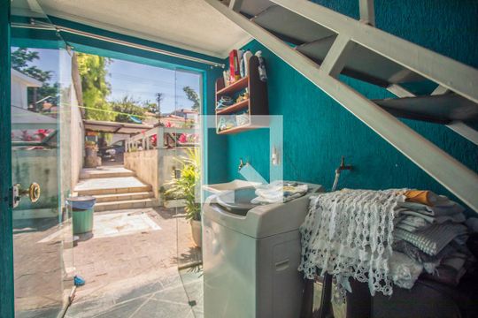 Área de Serviço de casa para alugar com 2 quartos, 180m² em Planalto Paulista, São Paulo
