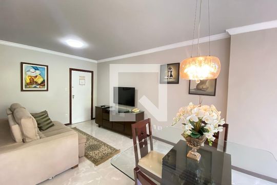 Sala de apartamento para alugar com 1 quarto, 60m² em Ondina, Salvador