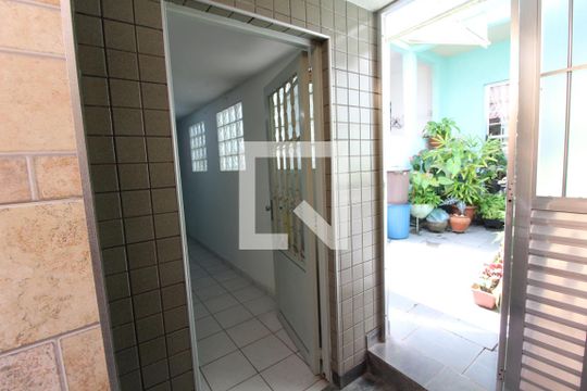 Corredor de casa à venda com 4 quartos, 175m² em Vila Alpina, São Paulo