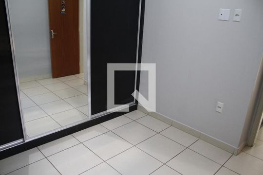 Quarto 2 de apartamento à venda com 2 quartos, 49m² em Parque Oeste Industrial, Goiânia