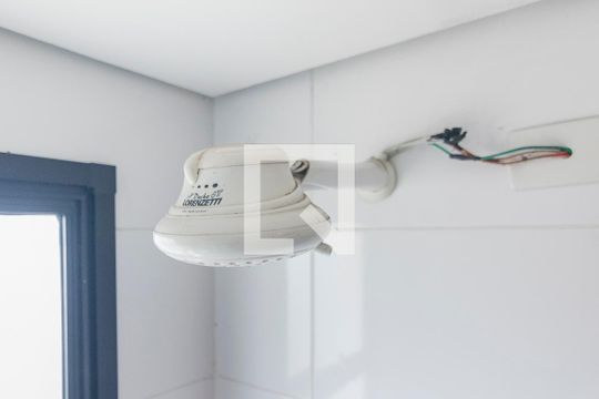 Chuveiro de apartamento para alugar com 2 quartos, 120m² em Vila Pires, Santo André