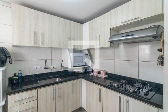 Cozinha de apartamento para alugar com 2 quartos, 120m² em Vila Pires, Santo André