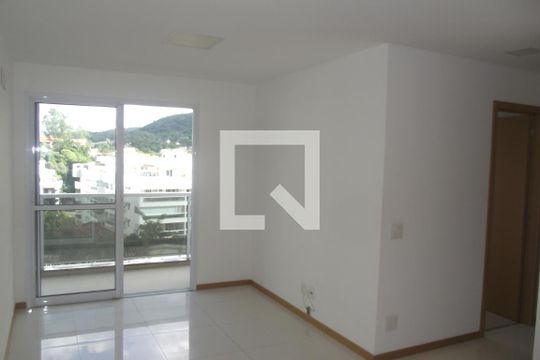 Apartamento para alugar com 1 quarto, 72m² em Freguesia (jacarepaguá), Rio de Janeiro