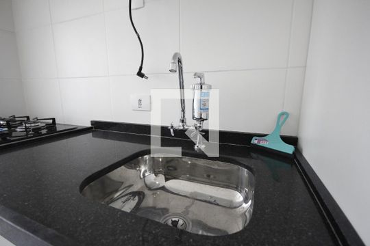 Cozinha de kitnet/studio para alugar com 1 quarto, 26m² em Vila Dom Pedro I, São Paulo