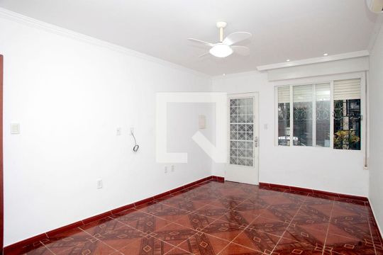 Sala de Estar de casa à venda com 3 quartos, 134m² em São Geraldo, Porto Alegre