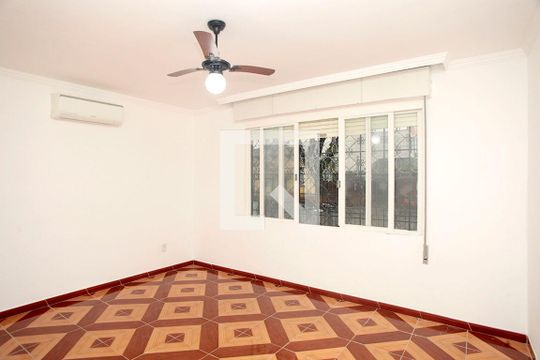 Quarto 1 de casa à venda com 3 quartos, 134m² em São Geraldo, Porto Alegre