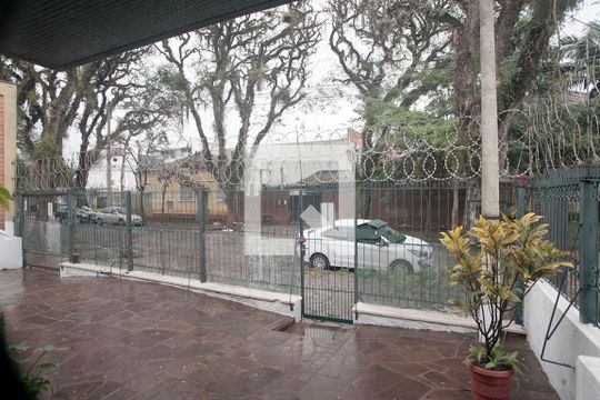 Sala de Estar Vista de casa à venda com 3 quartos, 134m² em São Geraldo, Porto Alegre