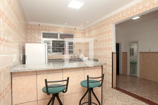 Cozinha de casa à venda com 3 quartos, 134m² em São Geraldo, Porto Alegre
