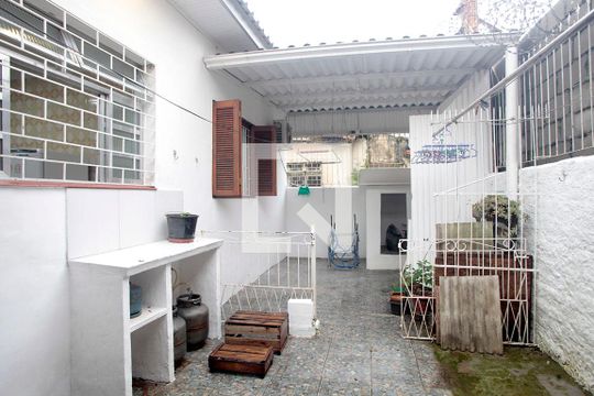 Área de Serviço / Pátio com Churrasqueira de casa à venda com 3 quartos, 134m² em São Geraldo, Porto Alegre