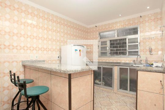 Cozinha de casa à venda com 3 quartos, 134m² em São Geraldo, Porto Alegre