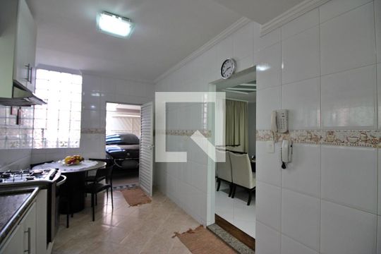 Cozinha de casa à venda com 3 quartos, 196m² em Santa Terezinha, São Bernardo do Campo