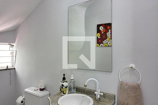 Lavabo  de casa à venda com 3 quartos, 196m² em Santa Terezinha, São Bernardo do Campo