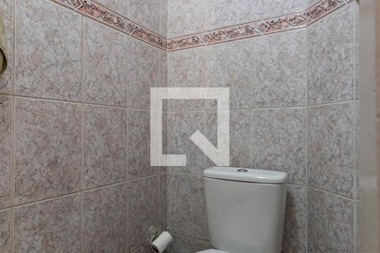 1o. Andar - Lavabo de casa à venda com 3 quartos, 160m² em Cursino, São Paulo
