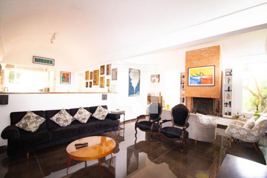 Sala de casa para alugar com 4 quartos, 550m² em Interlagos, São Paulo