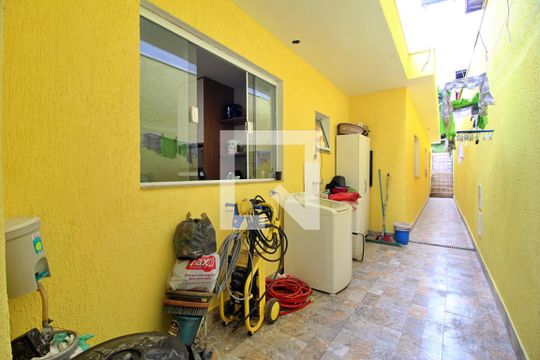 Área de Serviço de casa à venda com 2 quartos, 147m² em Parque João Ramalho, Santo André