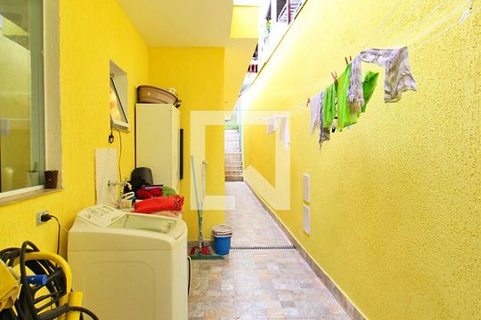 Área de Serviço de casa à venda com 2 quartos, 147m² em Parque João Ramalho, Santo André