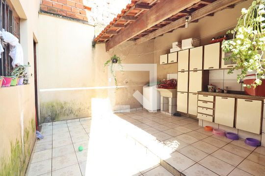 Área de Serviço de casa à venda com 3 quartos, 176m² em Jardim Utinga, Santo André