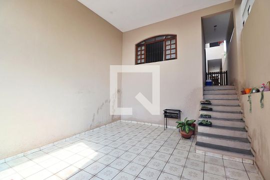Garagem de casa à venda com 3 quartos, 176m² em Jardim Utinga, Santo André