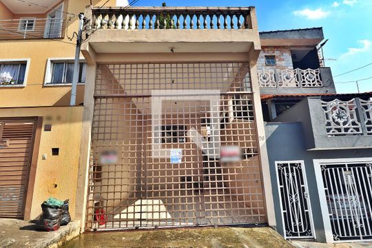 Fachada de casa à venda com 3 quartos, 176m² em Jardim Utinga, Santo André
