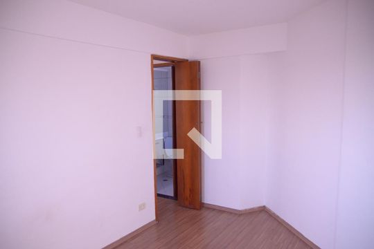 Quarto 2 de apartamento para alugar com 2 quartos, 52m² em Bandeiras, Osasco