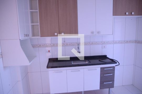 Cozinha  de apartamento para alugar com 2 quartos, 52m² em Bandeiras, Osasco