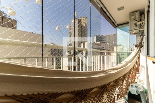 Varanda de apartamento para alugar com 1 quarto, 34m² em República, São Paulo