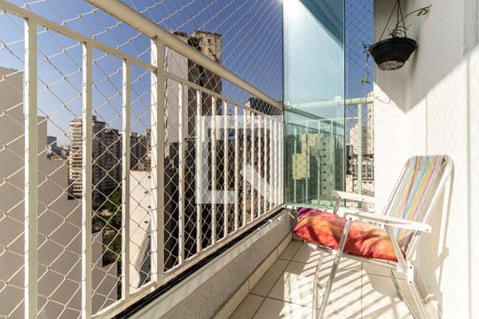 Varanda de apartamento para alugar com 1 quarto, 34m² em República, São Paulo