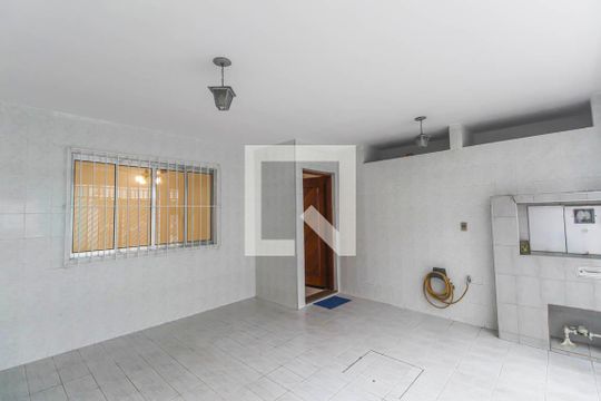 Garagem de casa para alugar com 2 quartos, 100m² em Parque Residencial Oratorio, São Paulo