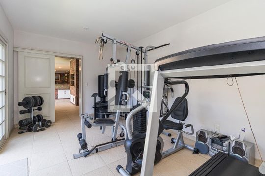 Área comum - Academia de casa à venda com 4 quartos, 729m² em Vila Jardim, Porto Alegre